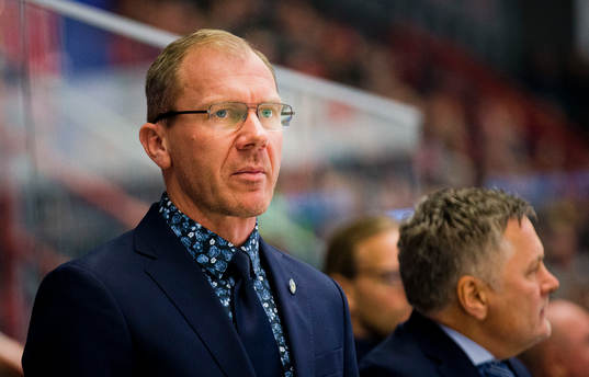 s tränare Johan Lindbom