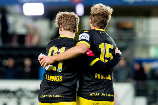 Niklas Sandberg and Henrik Robstad of Start look dejected