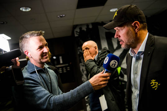 Kjetil Rekdal, head coach of Start, is being interviewed by