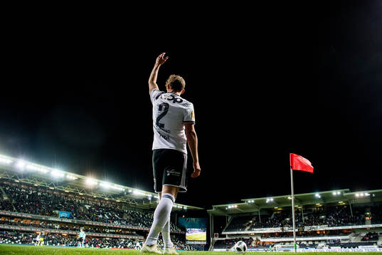 Vegar Eggen Hedenstad of Rosenborg prepares for a corner