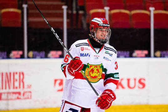 Moras Isak Garfve innan ishockeymatchen i SHL mellan