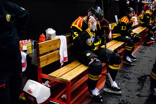 Brynäs Simon Bertilsson deppar
