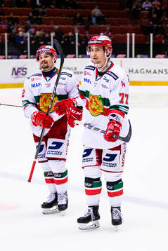 Moras Michael Keränen och Kevin Gagné deppar
