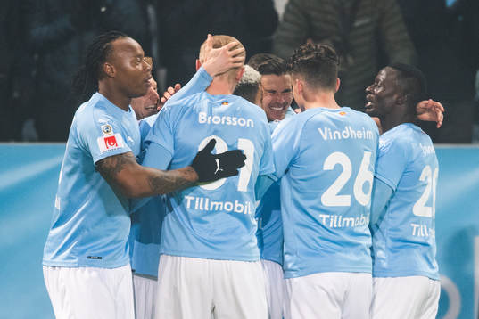Malmö FFs Marcus Antonsson jublar med lagkamrater
