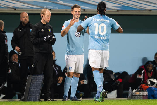 Malmö FFs Carlos Strandberg byts ut mot Malmö FFs Markus