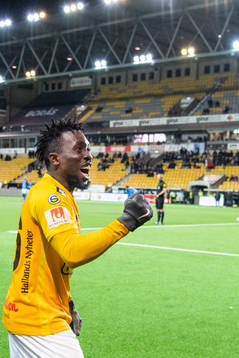 Falkenbergs Chisom Egbuchunam jublar