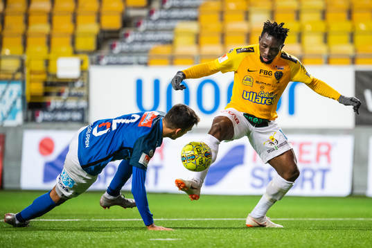 Falkenbergs Chisom Egbuchunam och Norrbys Abbas Mohamad