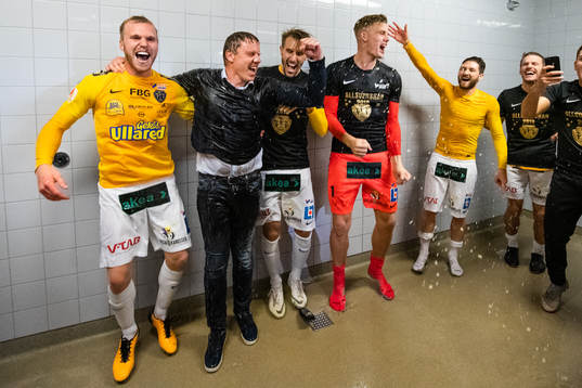 Falkenbergs Karl Söderström och tränare Hasse Eklund med
