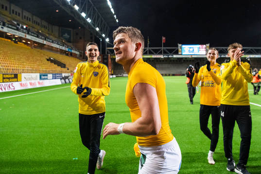 Falkenbergs Erik Pärsson jublar