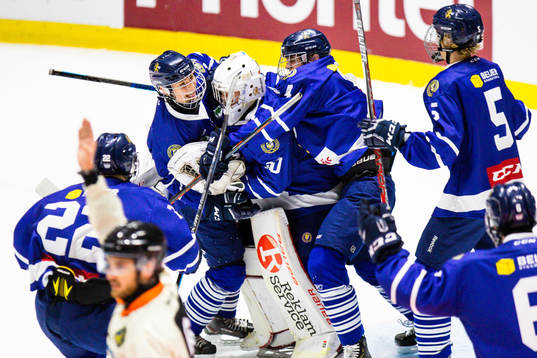 Bläddra bland fler bilder av Ishockey, TV-pucken, Semifinal, Göteborg - Stockholm Nord