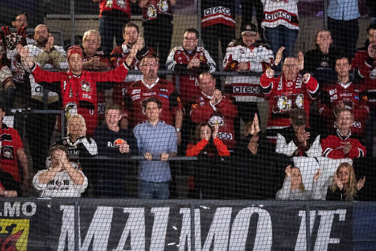 Malmö Redhawks supportrar deppar