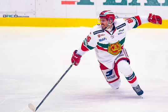 Moras Mathias Bromé har ont