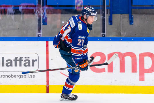 Växjös Filip Cederqvist jublar