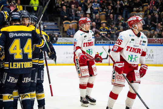 Timrås Alexander Falk och Hampus Larsson deppar