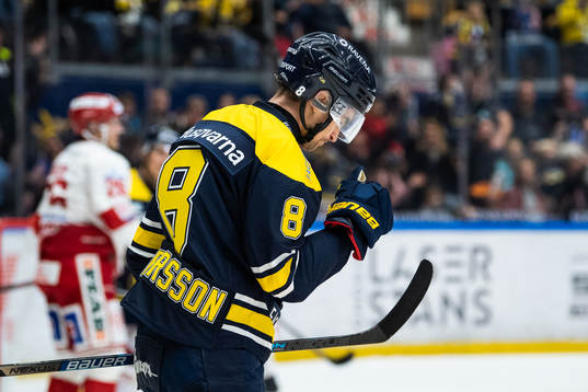 s Nils Andersson jublar
