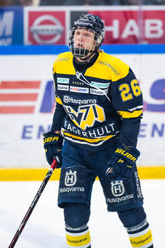 s Simon Holmström