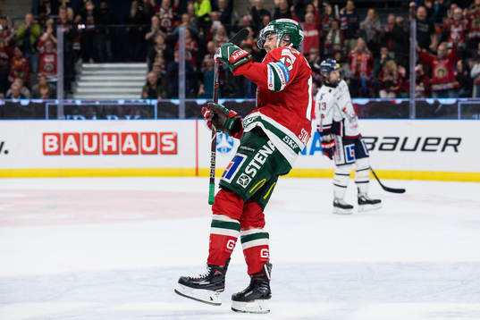 Frölundas Sebastian Stålberg jublar