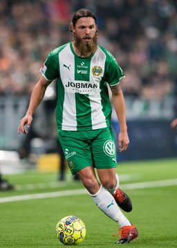 Hammarbys Björn Paulsen med bollen