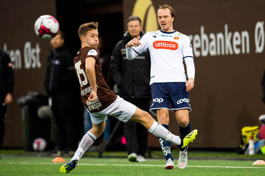 Mathias Fredriksen of Mjøndalen and Rolf Daniel Vikstøl