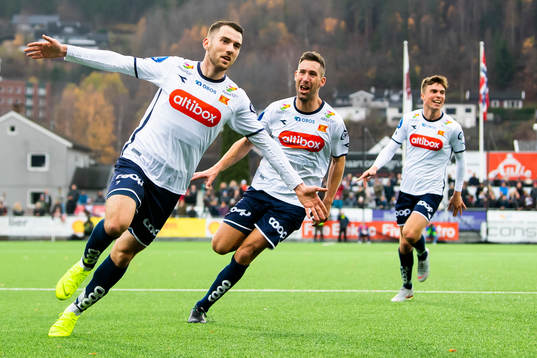Zymer Bytyqi of Viking celebrates