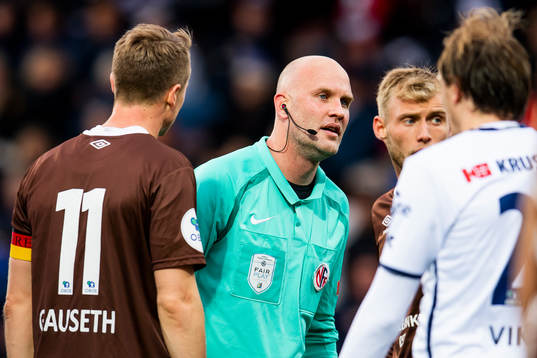 Trond Ivar Døvle, referee