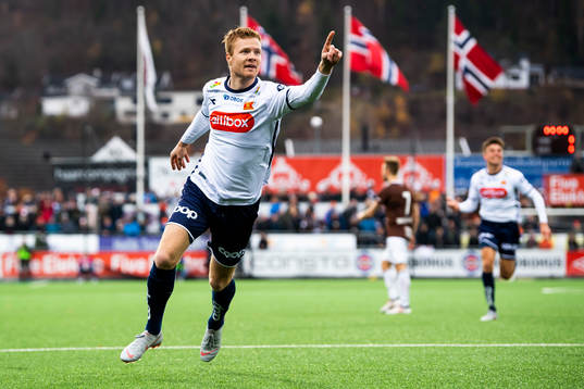 Even Østensen of Viking celebrates