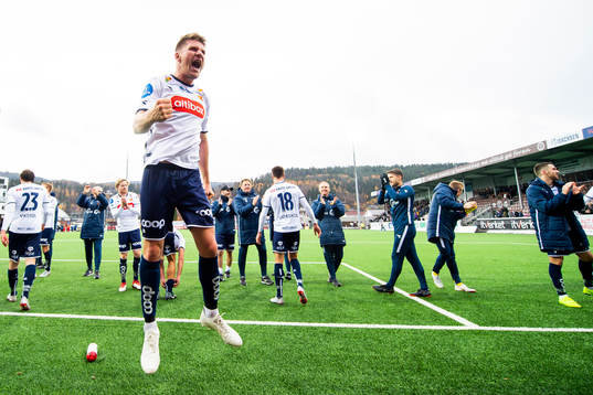 Axel Andresson of Viking celebrates