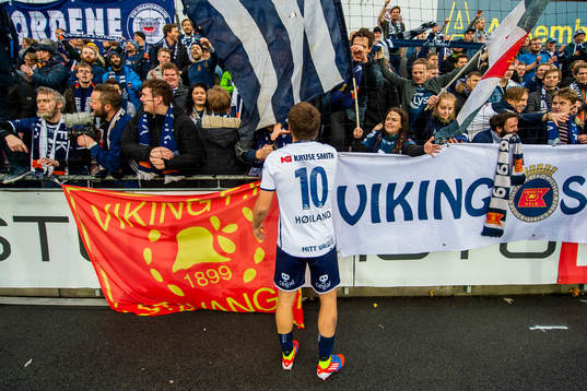 Tommy Høiland of Viking celebrates