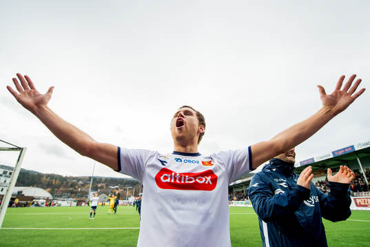 Tommy Høiland of Viking celebrates
