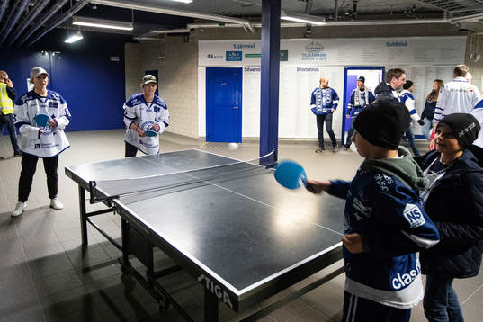 Leksands Samantha Hanson och Gracen Hirschy från Leksands
