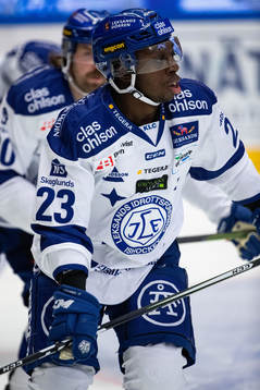 Leksands Hugo Enock vid uppvärmningen