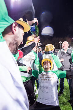 Västerås spelare jublar