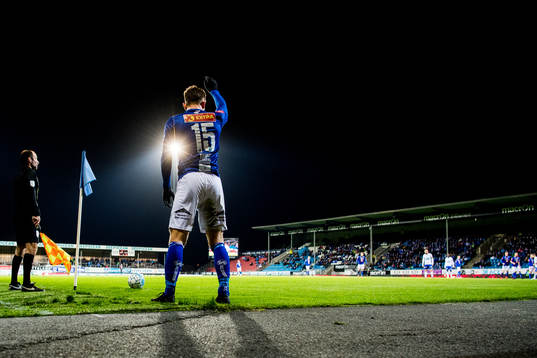 Erik Tønne of Ranheim prepares for a corner kick