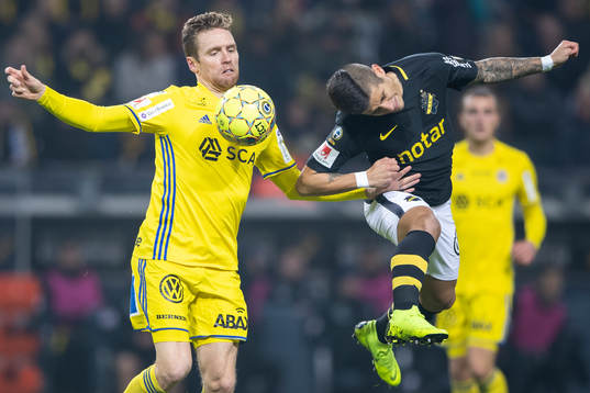 s Nicolas Stefanelli i en närkamp