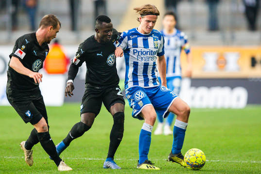 IFK Göteborgs August Erlingmark och Malmö FFs Bonke
