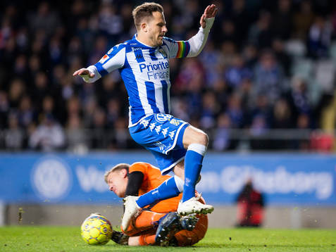 IFK Göteborgs Tobias Hysén och Malmö FFs målvakt Johan