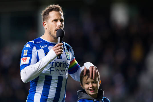 IFK Göteborgs Tobias Hysén håller ett tal till publiken