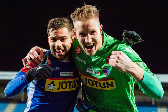 Ruben Herraiz «Rufo» Alcaraz and goalkeeper Eirik