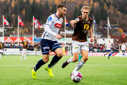 Zymer Bytyqi of Viking and Quint Jansen of Mjøndalen