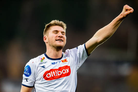 Axel Andresson of Viking celebrates