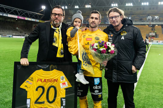 Elfsborgs Emir Bajrami hyllas