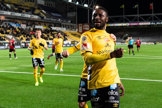 Elfsborgs Chinedu Obasi jublar