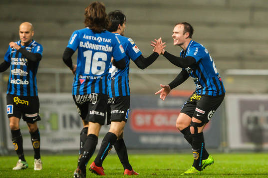 Sirius spelare jublar