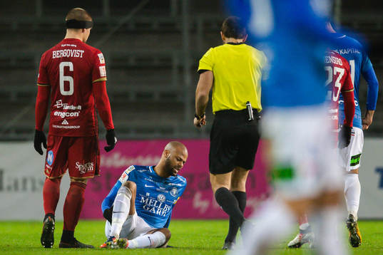 Trelleborgs Salif Camara Jönsson har ont