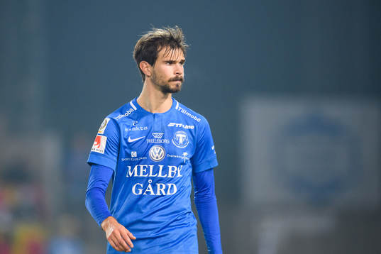 Trelleborgs Sebastian Ohlsson deppar när han lämnar planen
