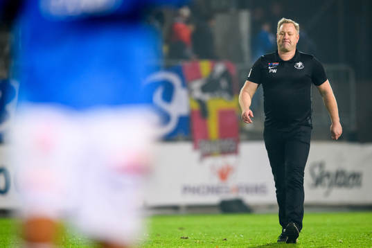 Trelleborgs tränare Patrick Winqvist deppar när han