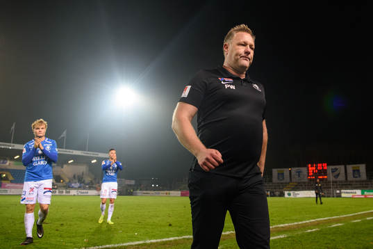 Trelleborgs tränare Patrick Winqvist deppar när han