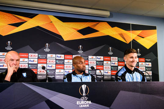 Head coach Uwe Rösler, Fouad Bachirou and Marcus Antonsson