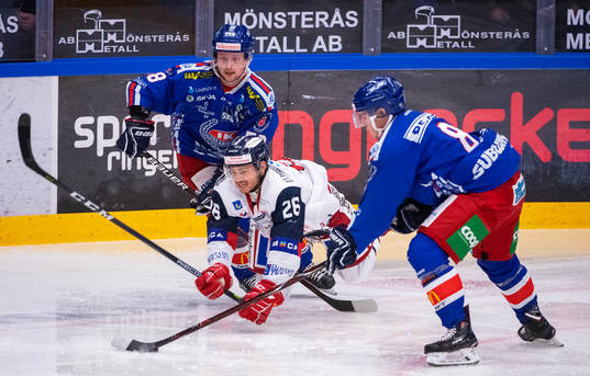 Västerviks Darren Nowick och Oskarshamns Emil Carnestad