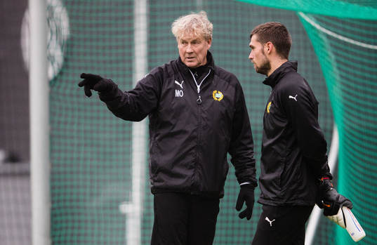 Hammarbys målvaktstränare Mikael Olsson och målvakt